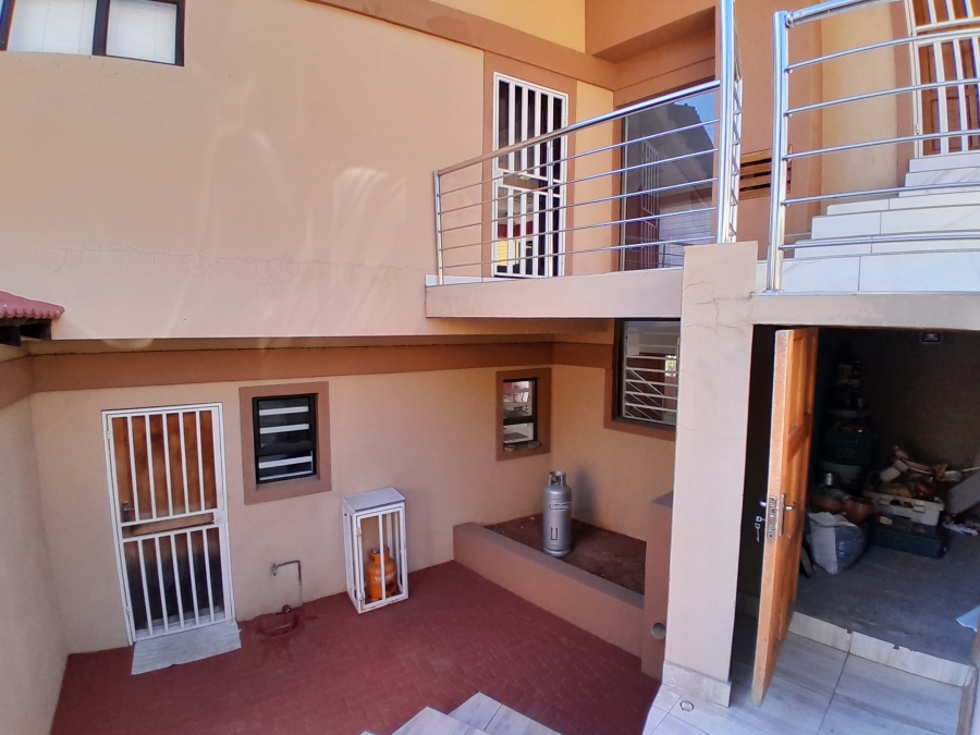 3 Bedroom Property for Sale in Safari Gardens North West
